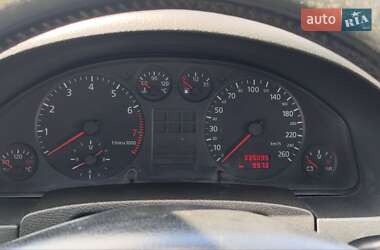 Универсал Audi A6 1998 в 