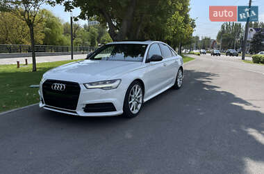 Седан Audi A6 2018 в 