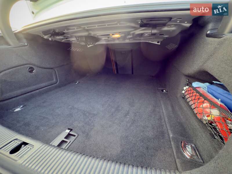 Седан Audi A6 2016 в Киеве