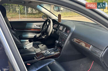 Седан Audi A6 2004 в 