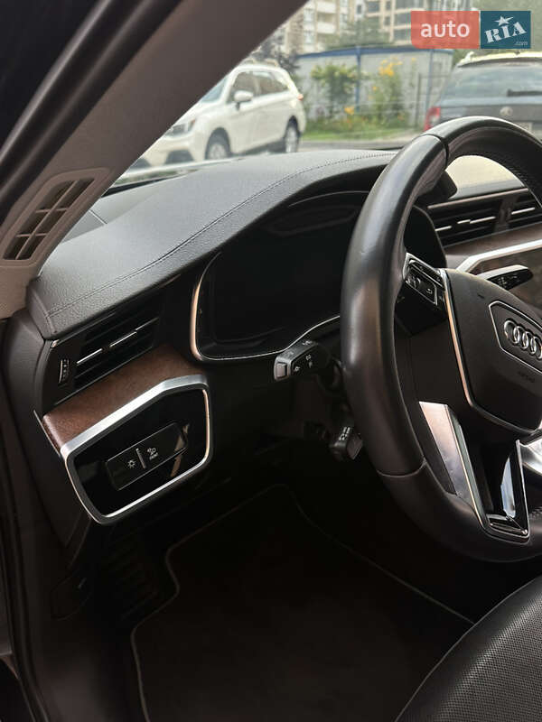 Седан Audi A6 2019 в Хмельницком