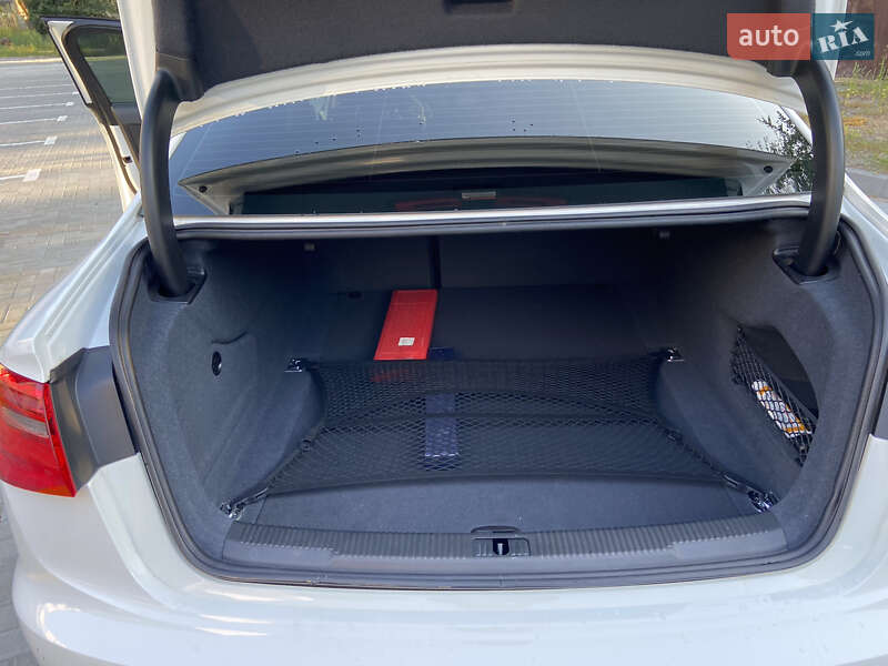 Седан Audi A6 2013 в Києві