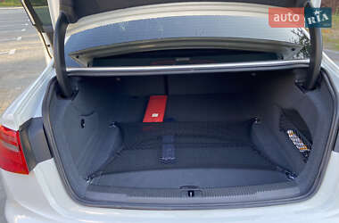 Седан Audi A6 2013 в 