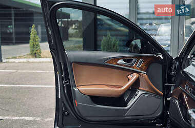 Седан Audi A6 2015 в 