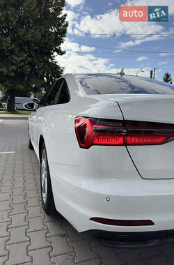 Седан Audi A6 2018 в 