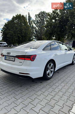 Седан Audi A6 2018 в 