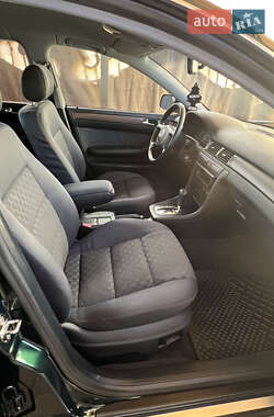 Седан Audi A6 2000 в 
