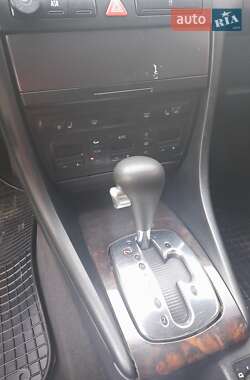 Универсал Audi A6 1998 в 