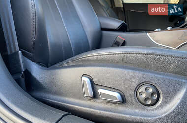 Седан Audi A6 2015 в 