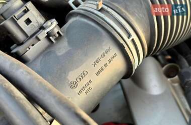 Седан Audi A6 2004 в 