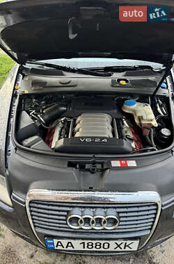 Седан Audi A6 2004 в 
