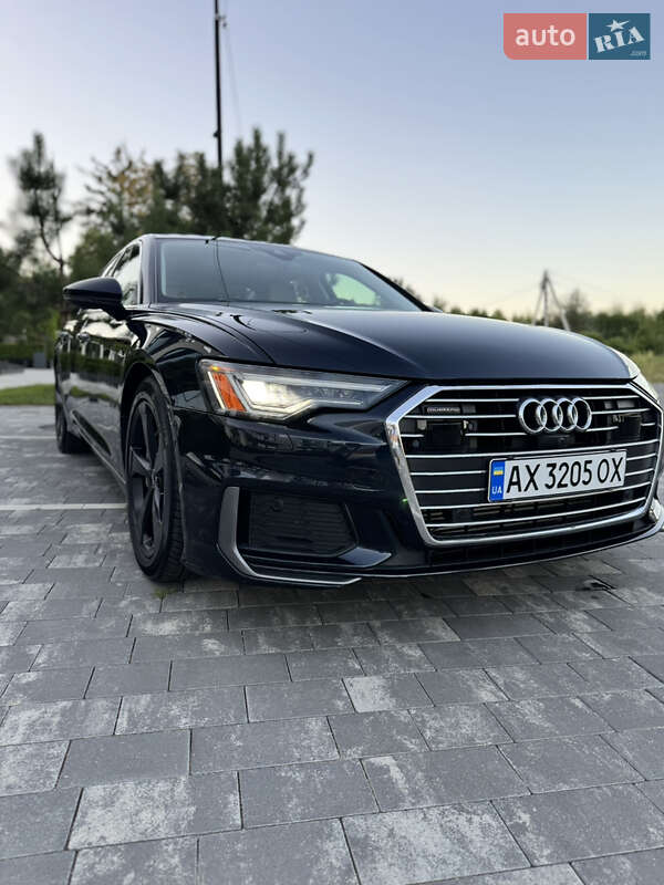 Седан Audi A6 2022 в Ужгороде
