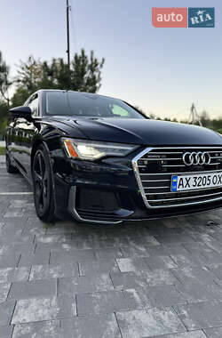 Седан Audi A6 2022 в 