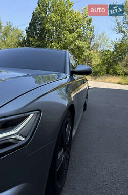 Седан Audi A6 2015 в 