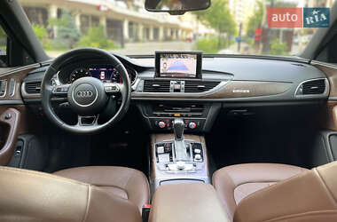 Седан Audi A6 2015 в 