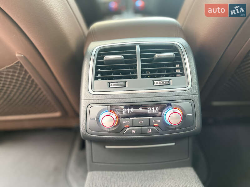 Седан Audi A6 2015 в Киеве