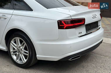 Седан Audi A6 2016 в 