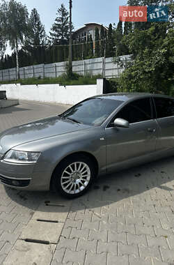 Седан Audi A6 2004 в 