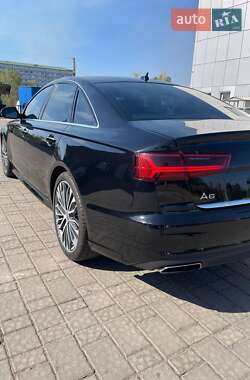 Седан Audi A6 2017 в 