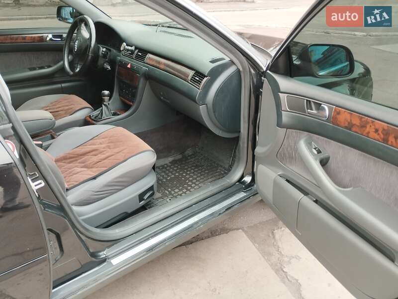 Универсал Audi A6 2000 в Каменском