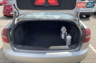 Седан Audi A6 2005 в 