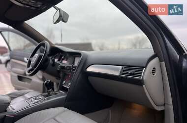 Седан Audi A6 2004 в 