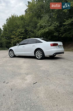 Седан Audi A6 2014 в 