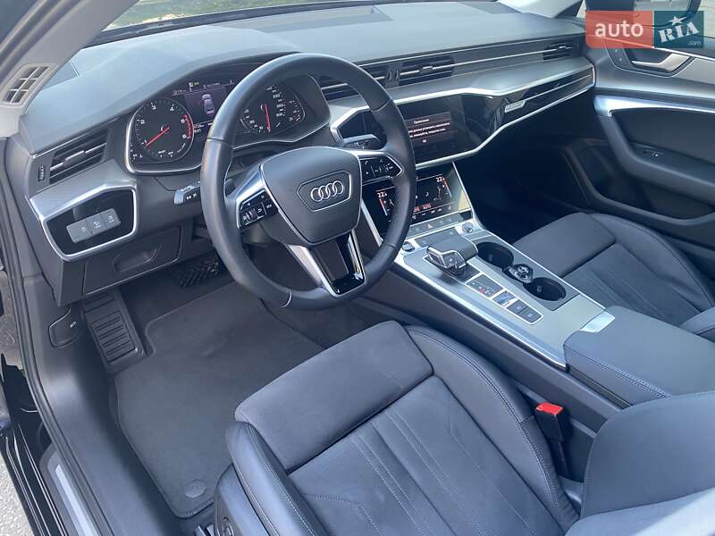 Седан Audi A6 2022 в Киеве
