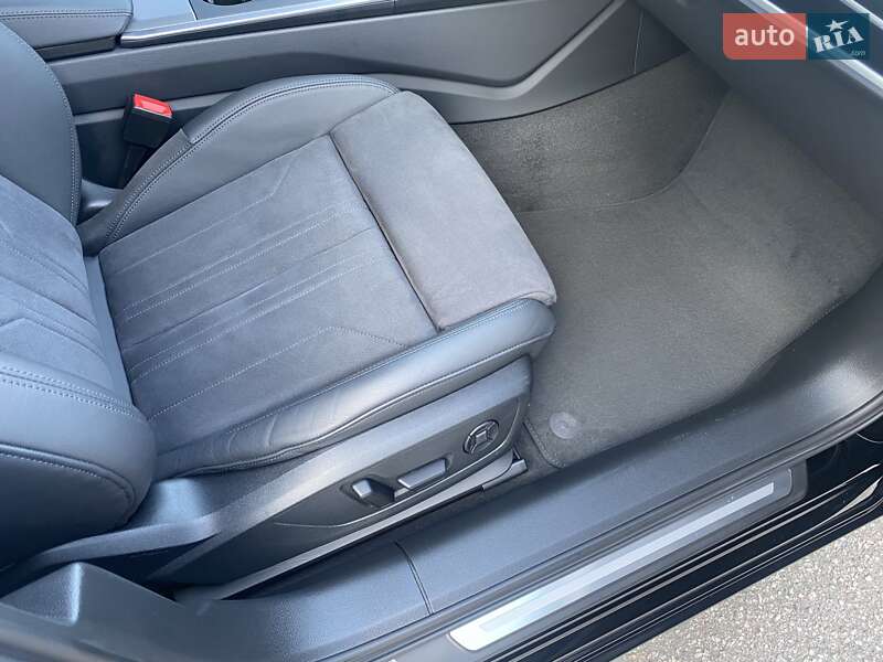 Седан Audi A6 2022 в Киеве