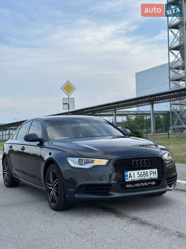 Седан Audi A6 2013 в Коростене