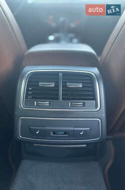 Седан Audi A6 2016 в 