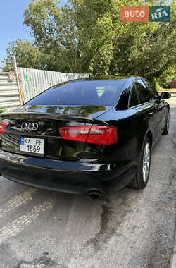 Седан Audi A6 2014 в 