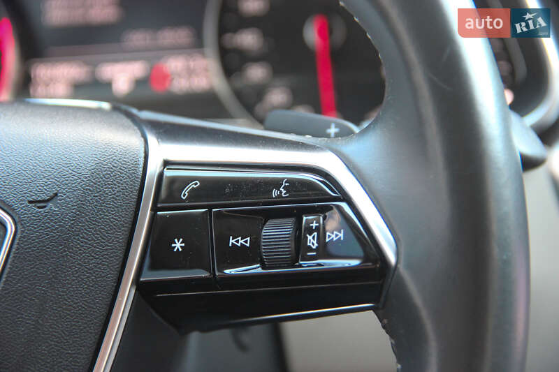 Седан Audi A6 2019 в Одессе