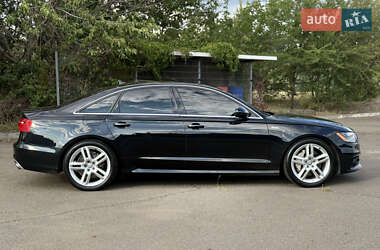 Седан Audi A6 2013 в 