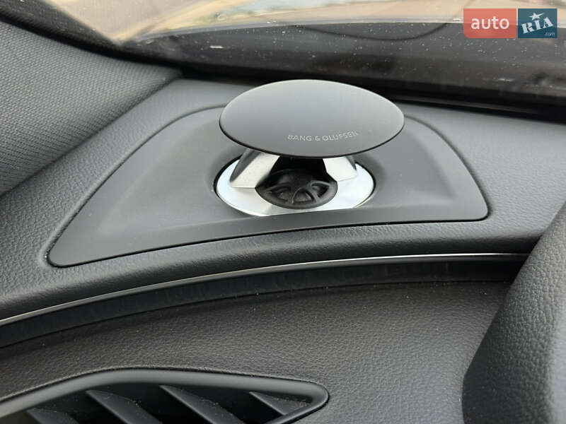 Седан Audi A6 2013 в Кривом Роге