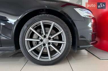 Седан Audi A6 2015 в 