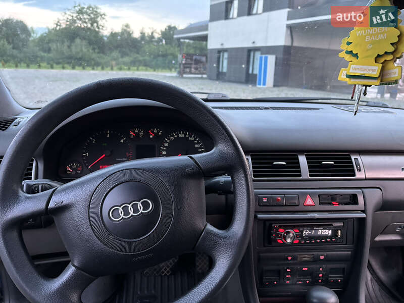 Седан Audi A6 2000 в Иршаве