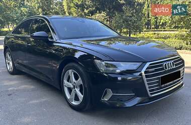 Седан Audi A6 2022 в 