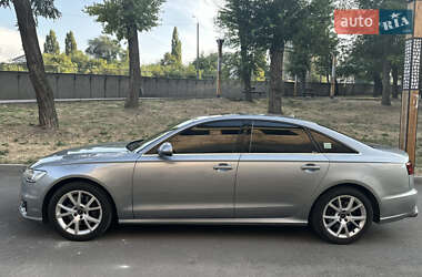 Седан Audi A6 2015 в 