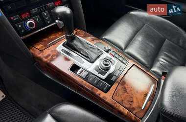 Седан Audi A6 2010 в 