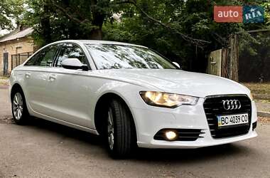 Седан Audi A6 2012 в 