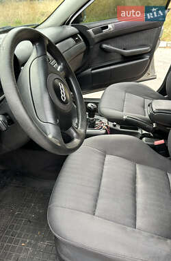 Седан Audi A6 2003 в 