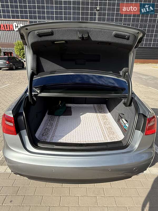 Седан Audi A6 2012 в Луцке