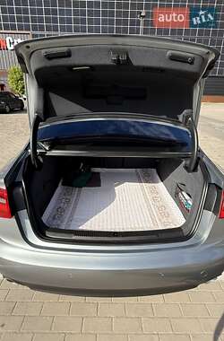 Седан Audi A6 2012 в 