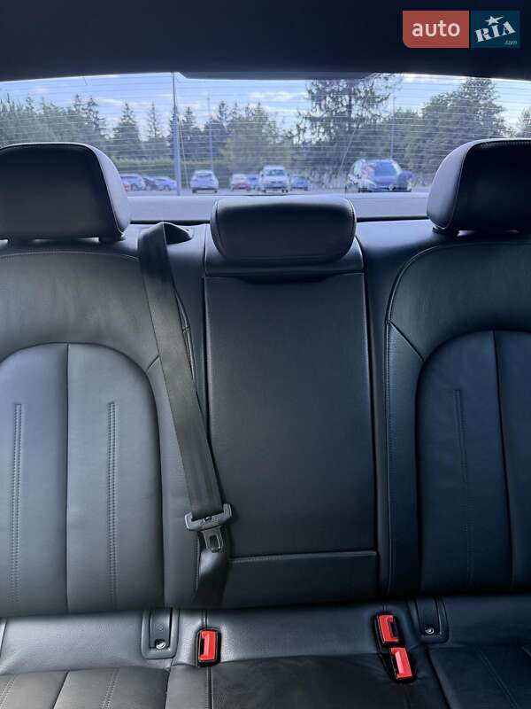 Седан Audi A6 2012 в Луцке