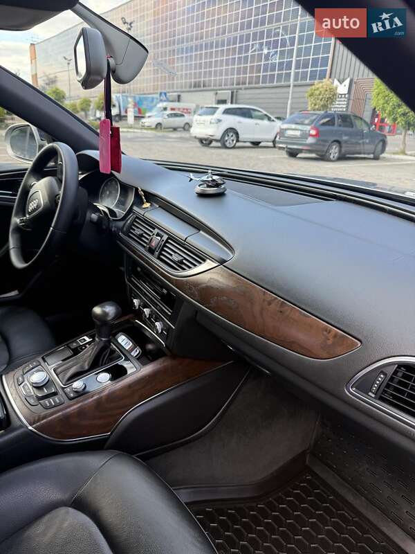 Седан Audi A6 2012 в Луцке