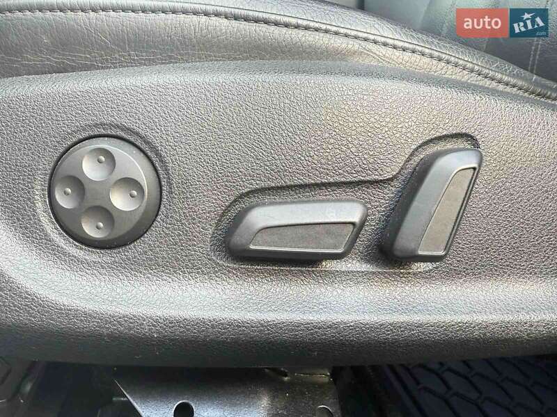 Седан Audi A6 2012 в Луцке