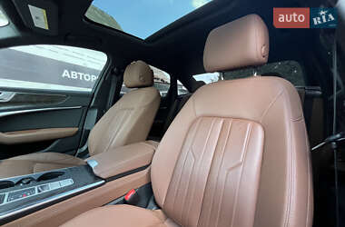 Седан Audi A6 2019 в 