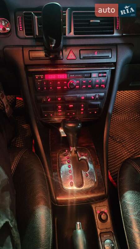 Универсал Audi A6 1998 в Вышгороде