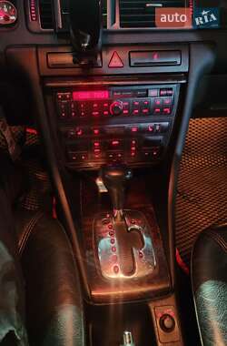 Универсал Audi A6 1998 в 